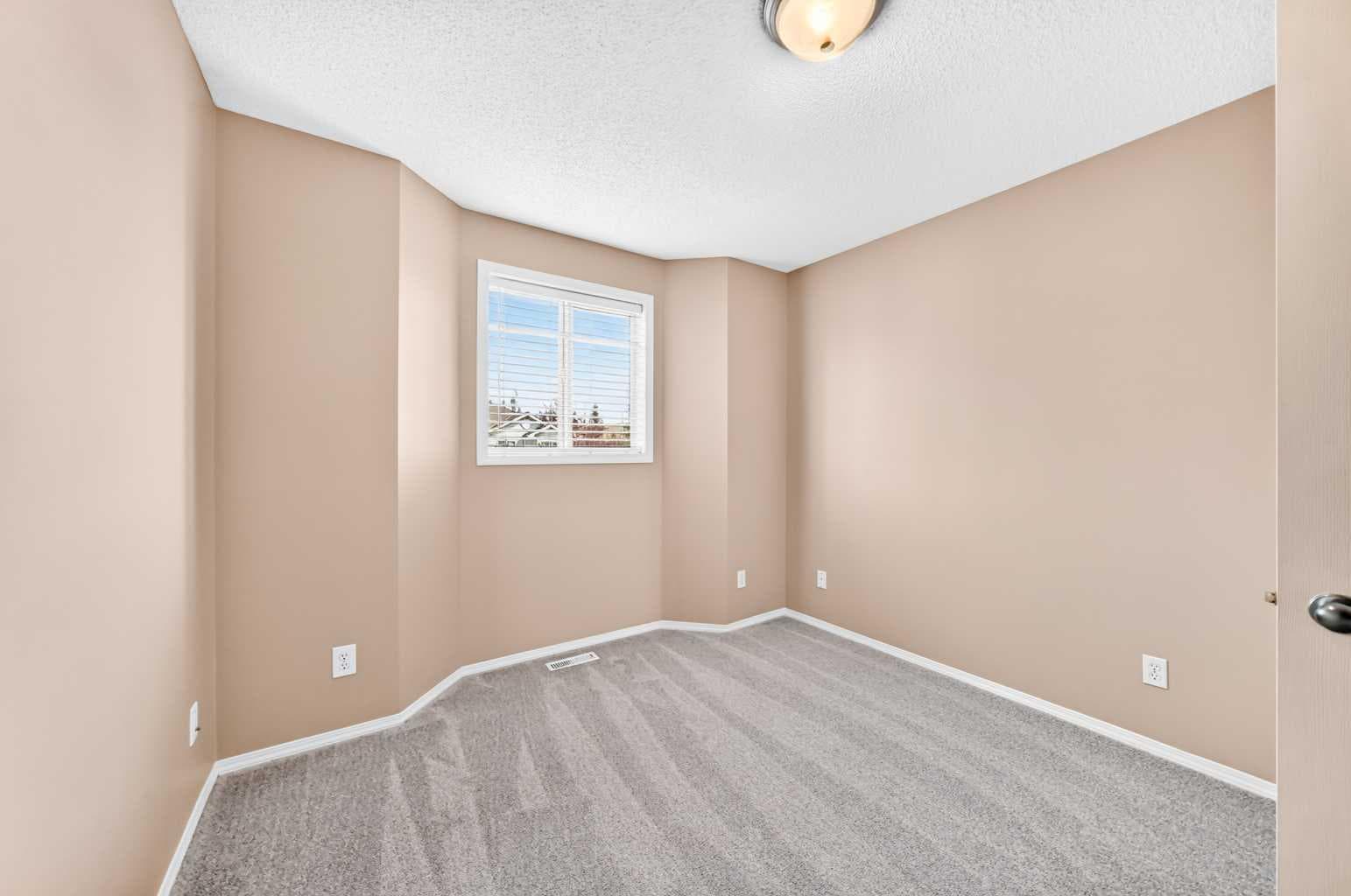 108 Douglas Glen Park SE