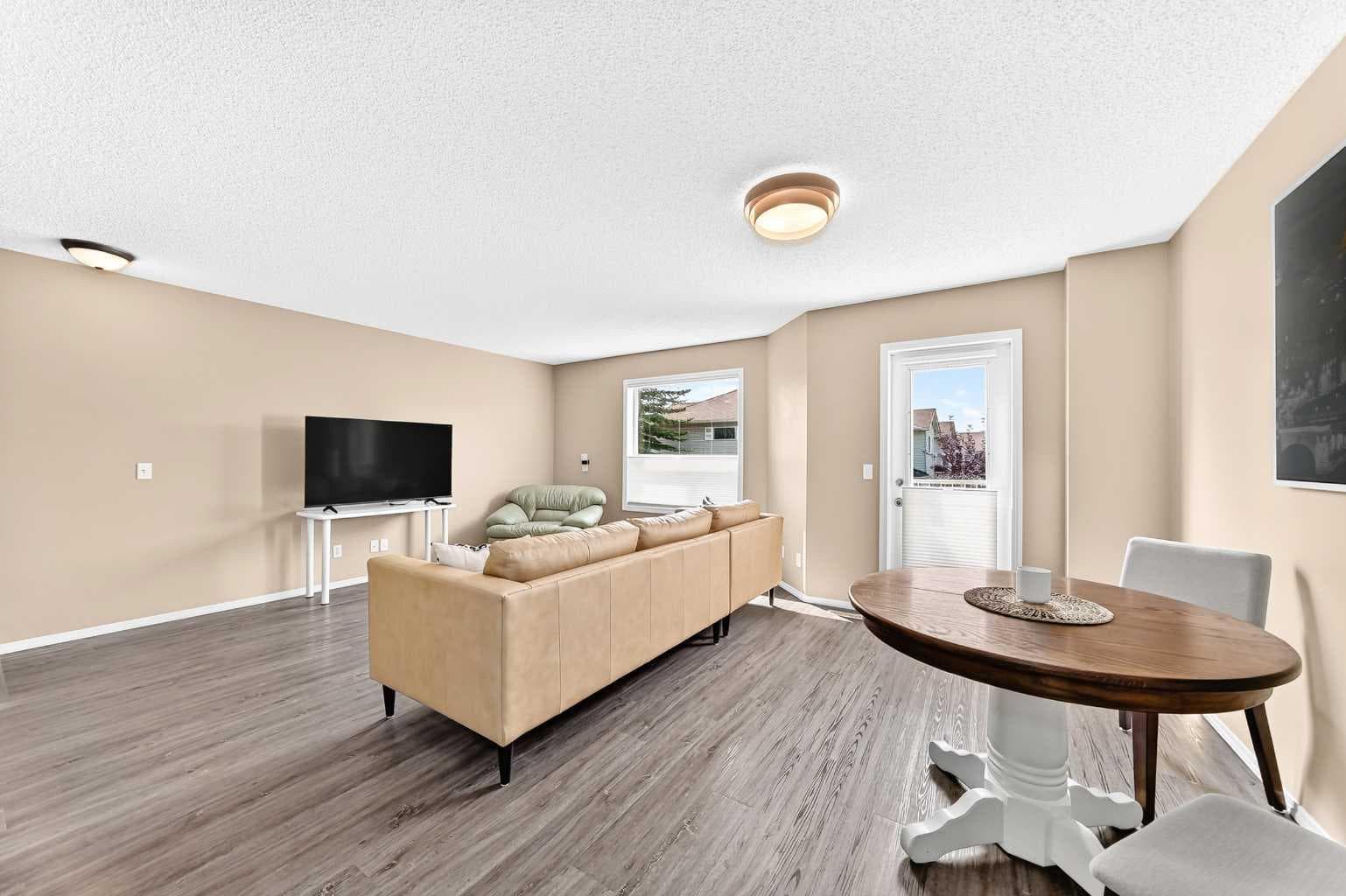 108 Douglas Glen Park SE
