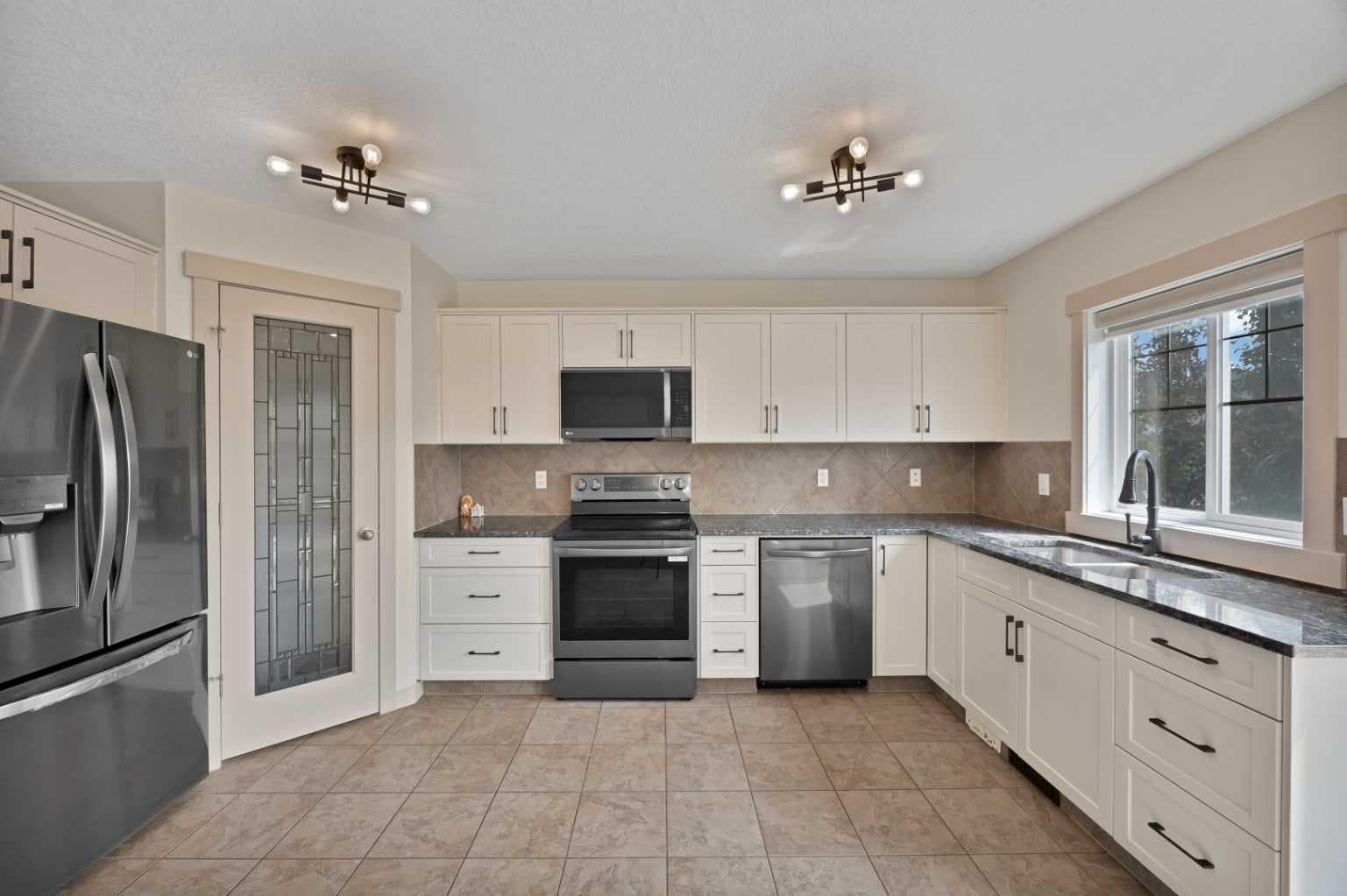 130 Panamount Road NW