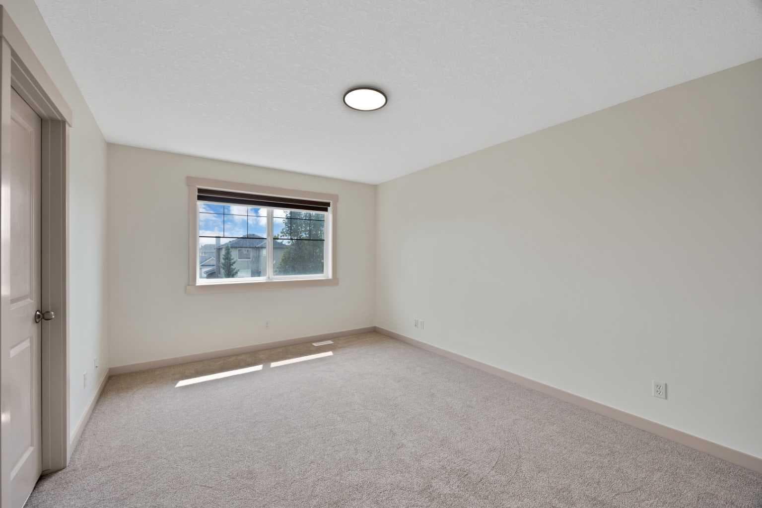 130 Panamount Road NW