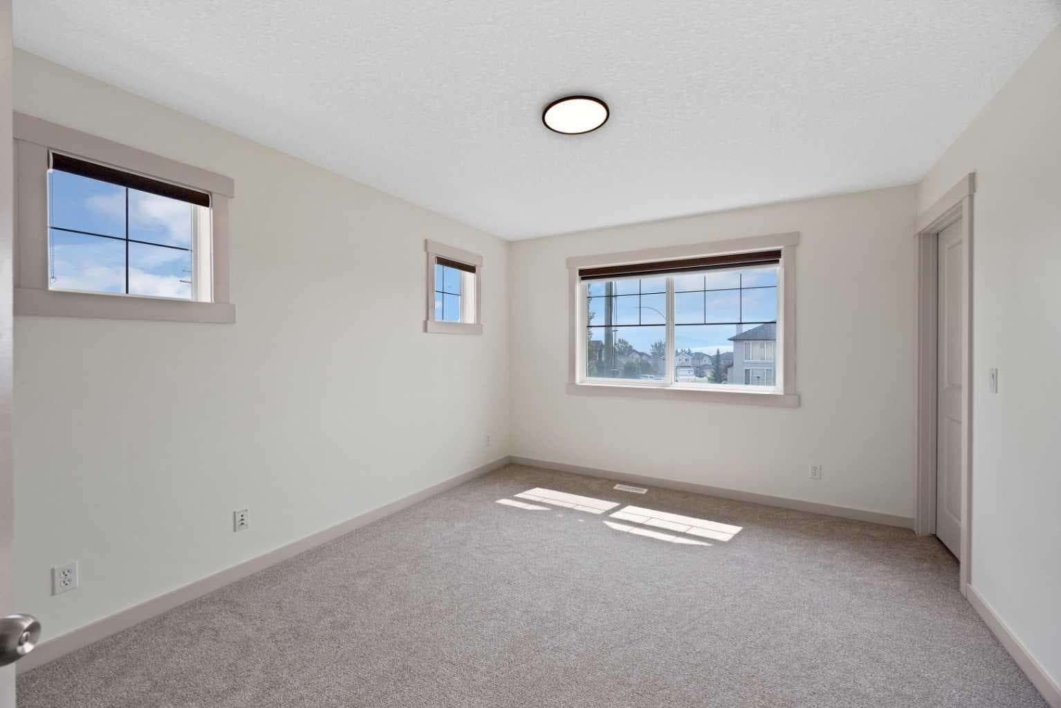 130 Panamount Road NW