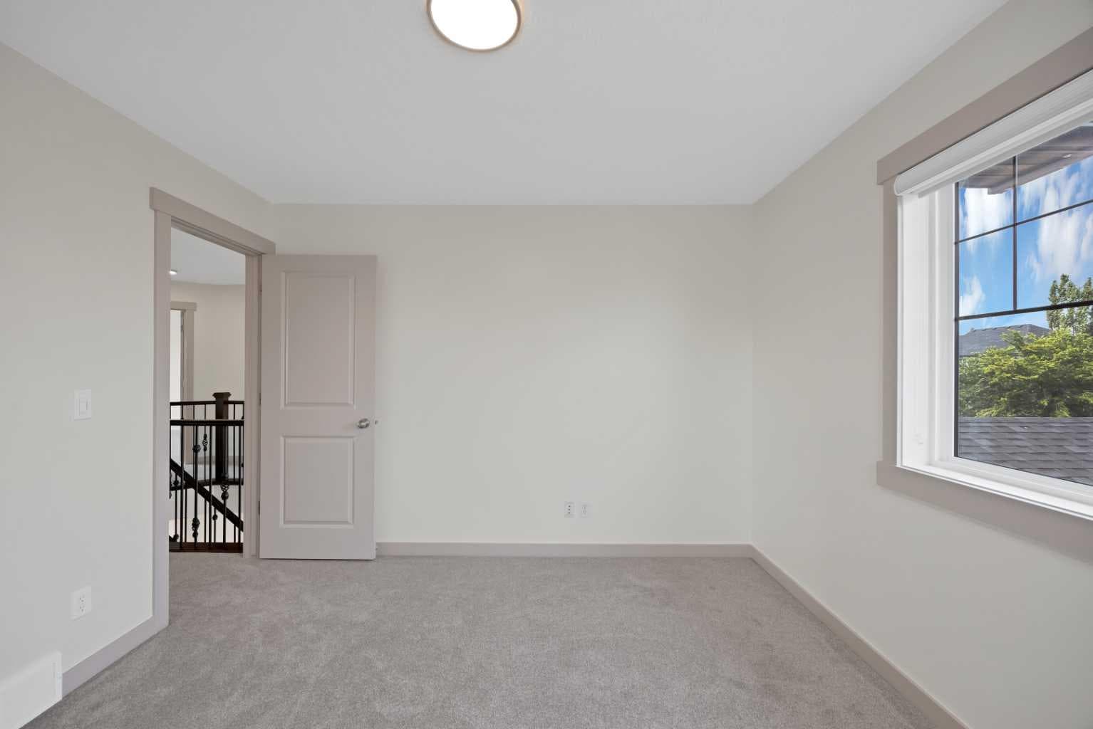 130 Panamount Road NW