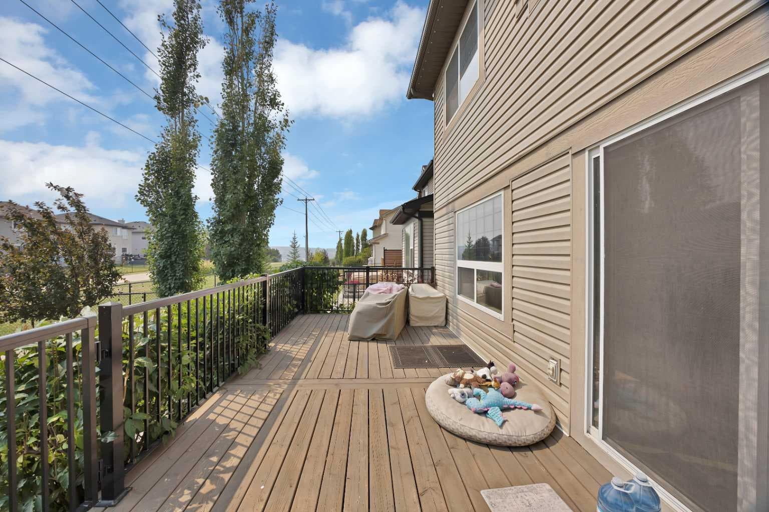 130 Panamount Road NW