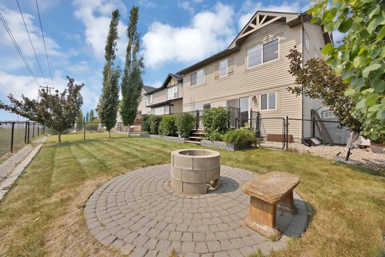 130 Panamount Road NW