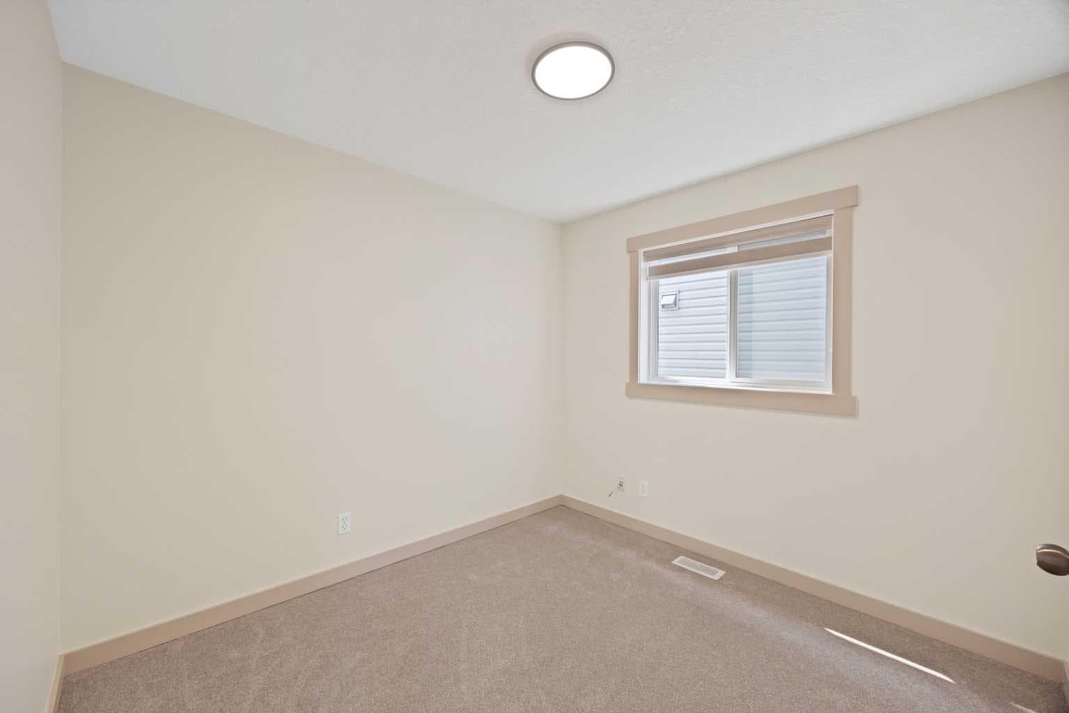 130 Panamount Road NW
