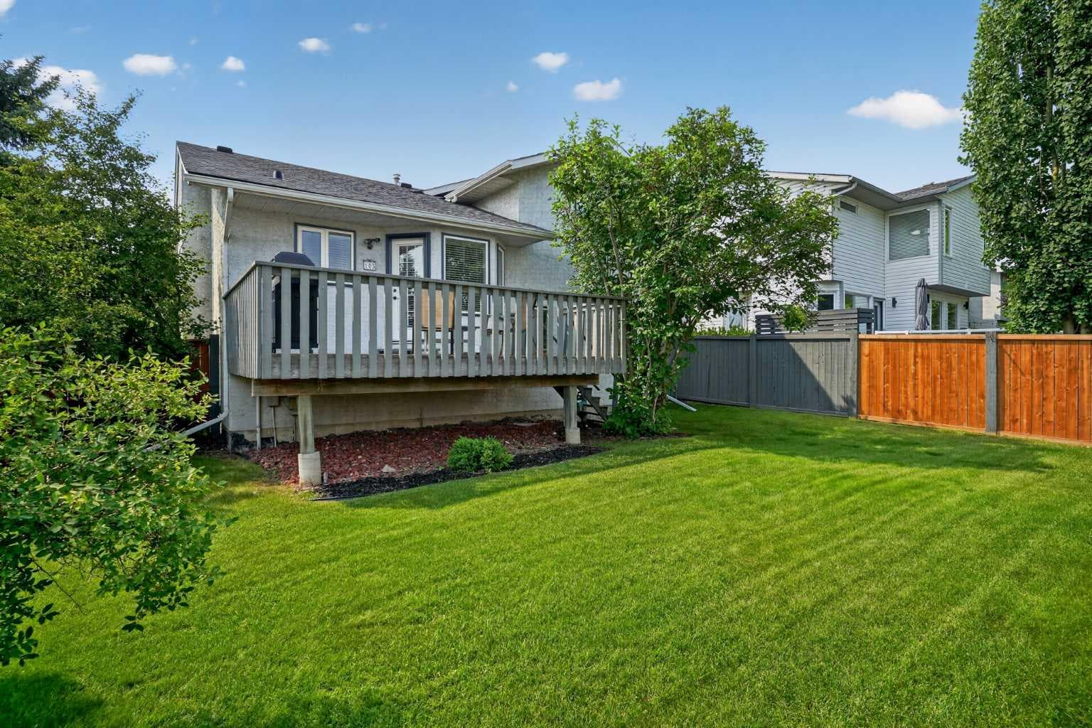 105 Riverview Court SE