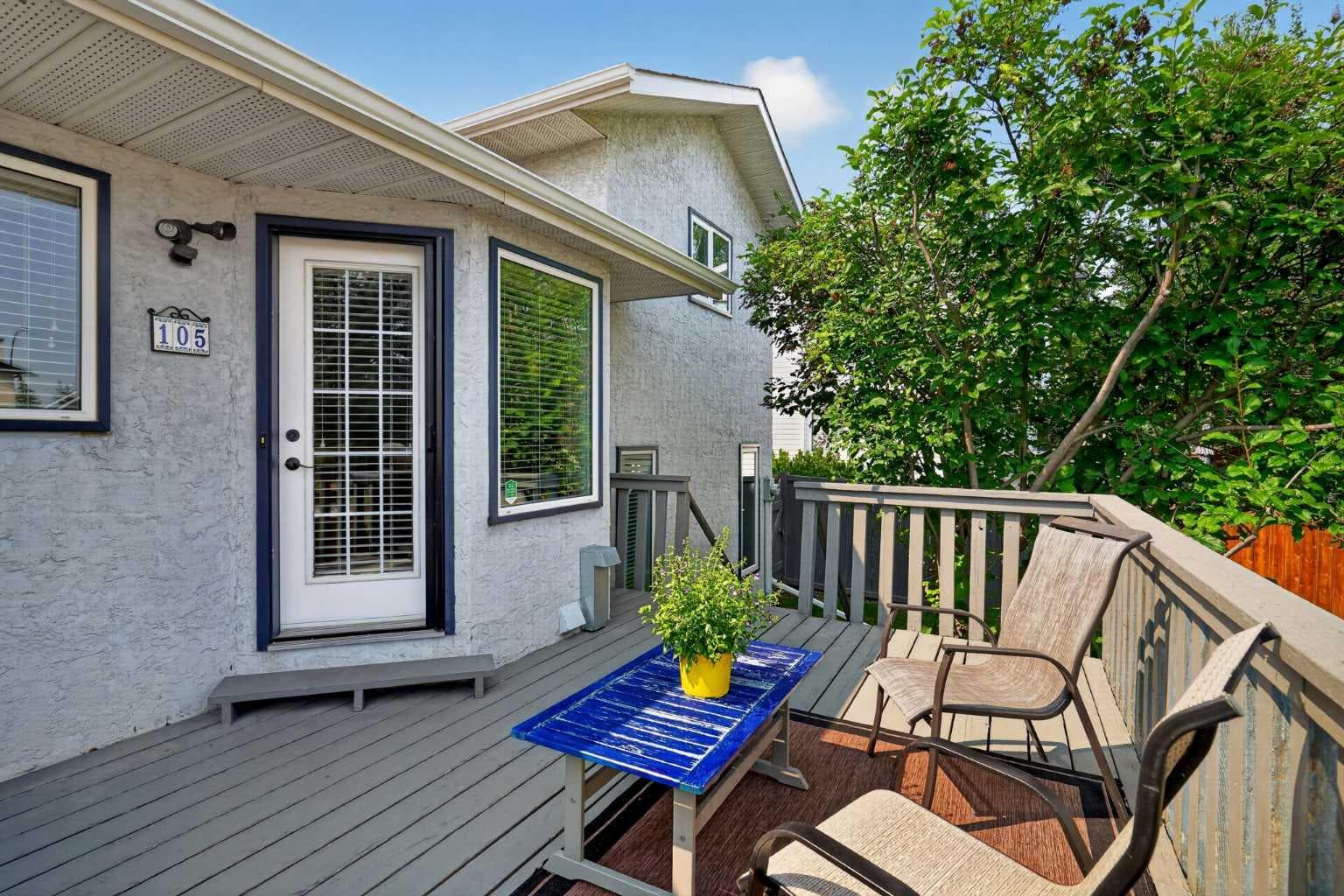 105 Riverview Court SE