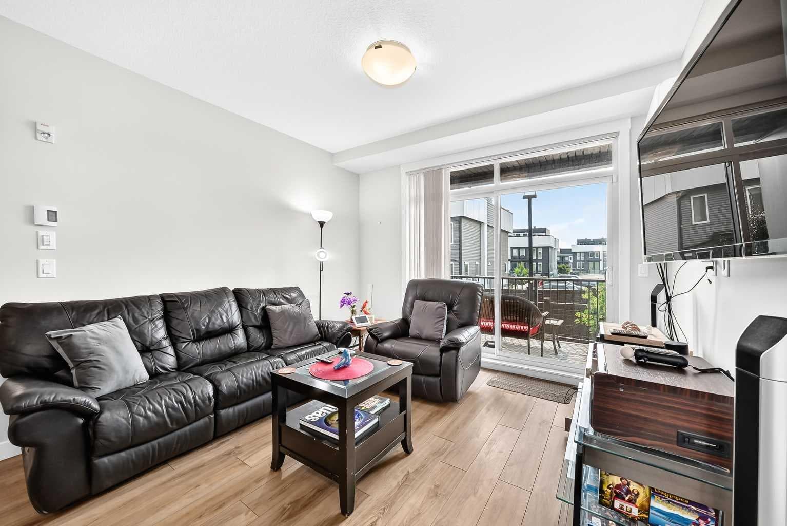 6106, 200 Seton Circle SE