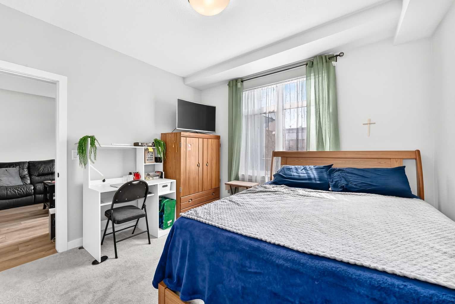 6106, 200 Seton Circle SE