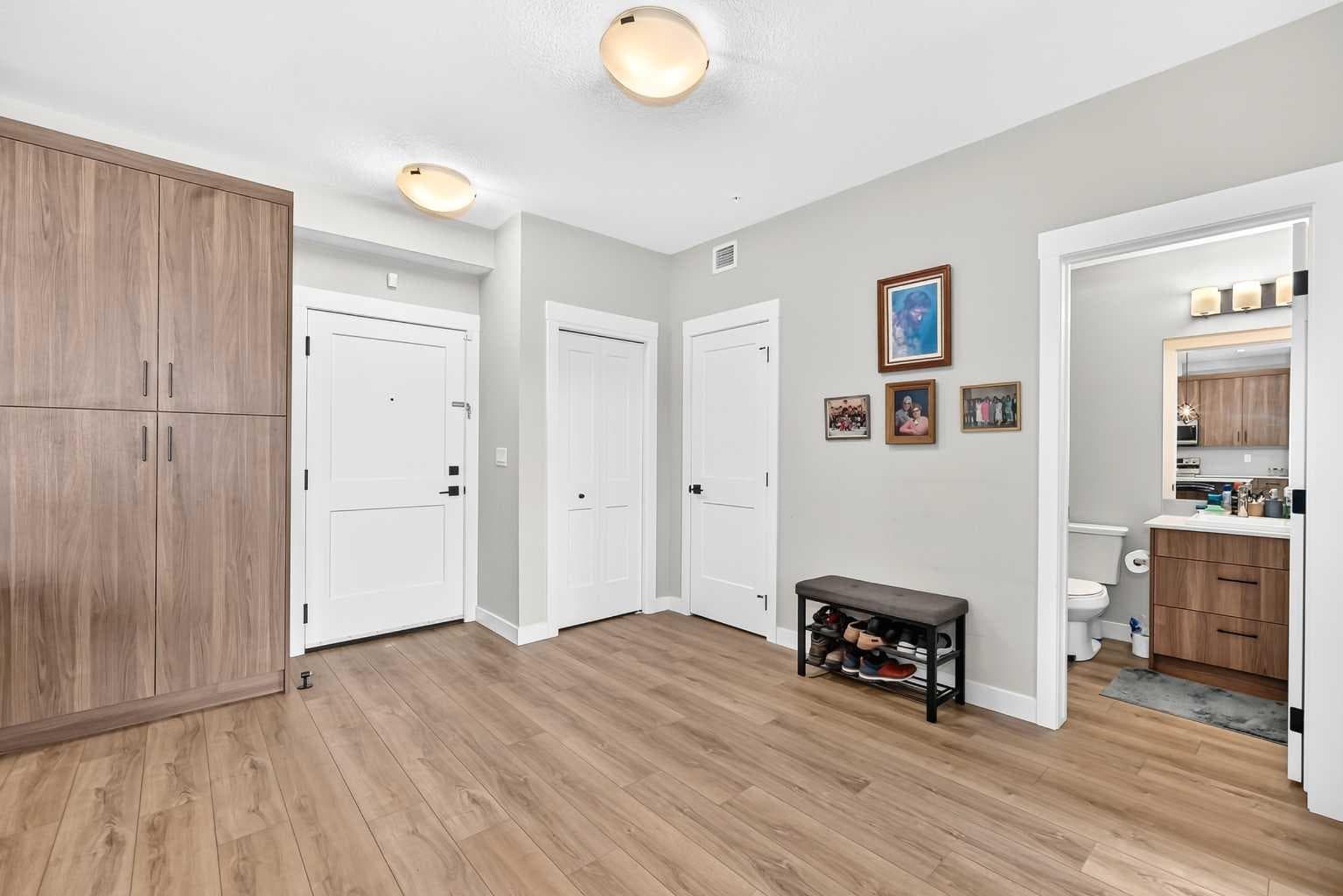 6106, 200 Seton Circle SE