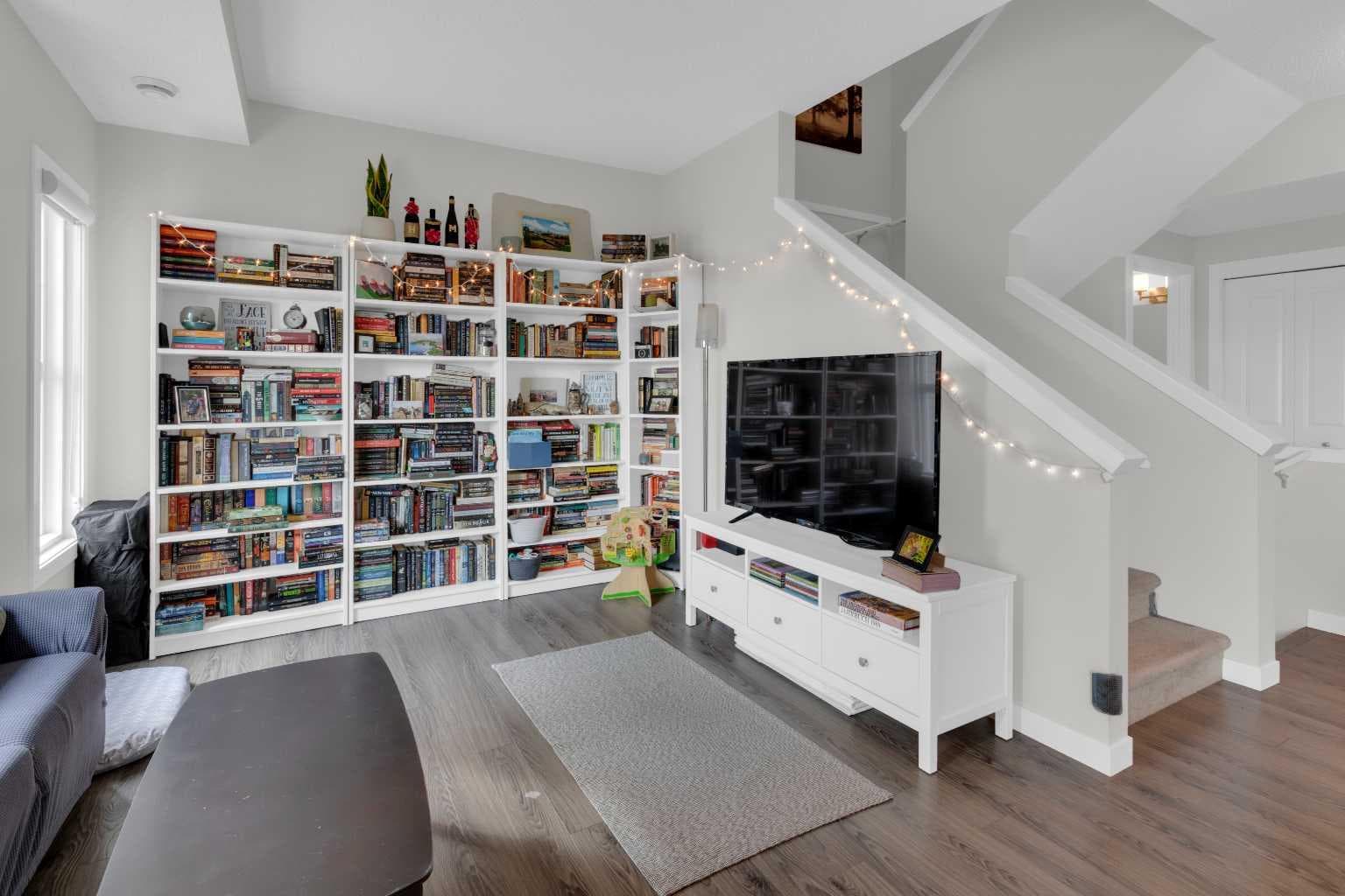 205, 250 Fireside View 