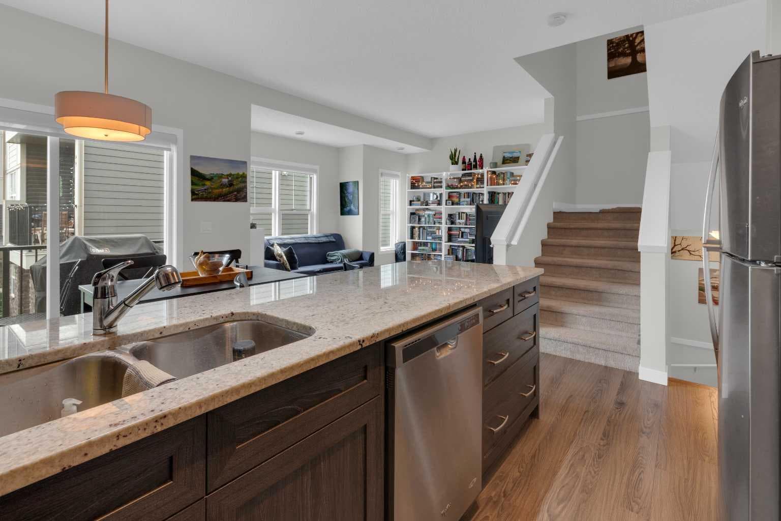 205, 250 Fireside View 