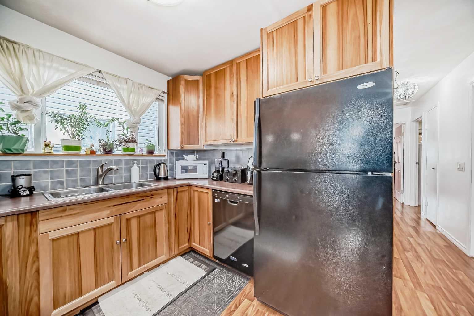 83 Whitworth Way NE