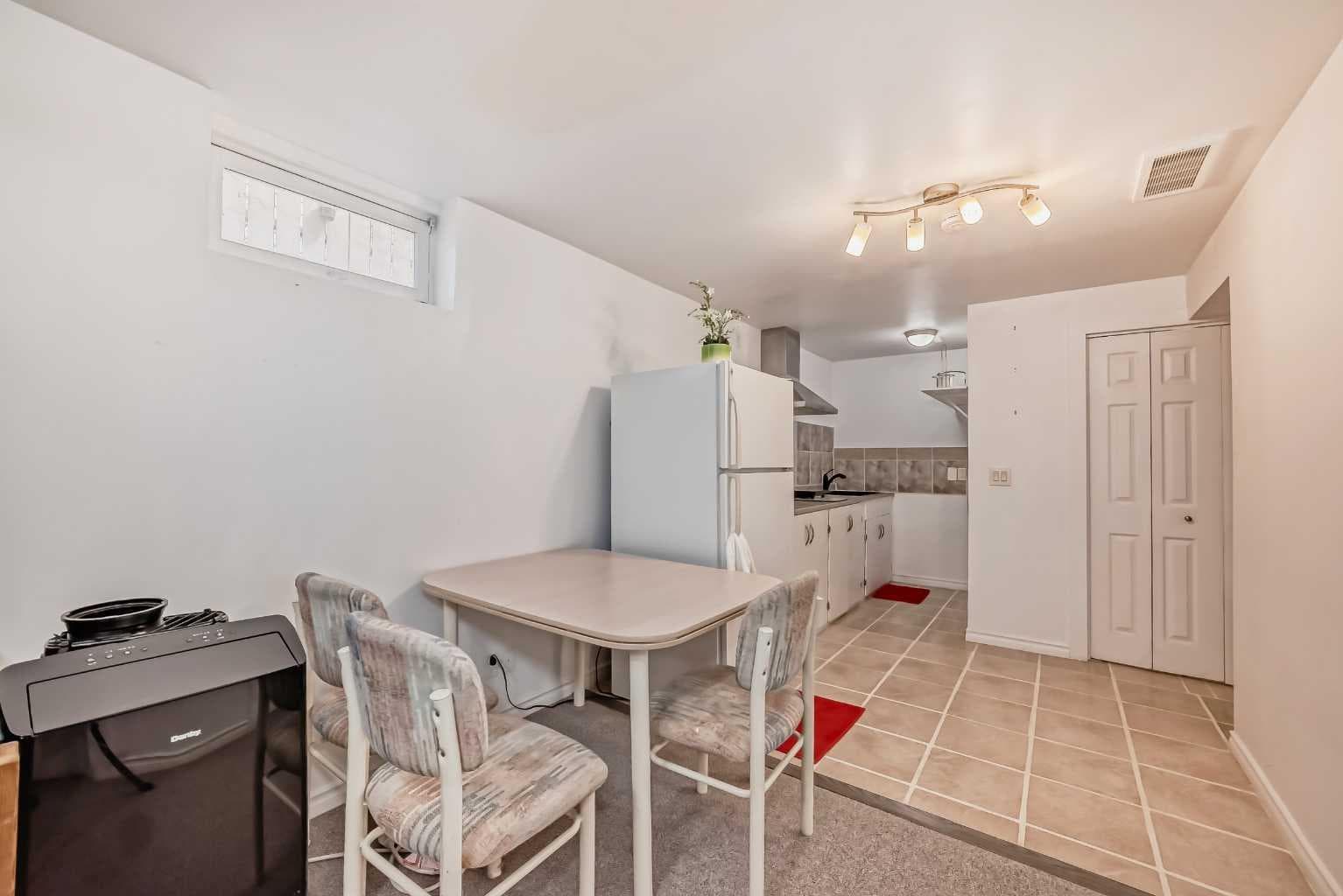 83 Whitworth Way NE