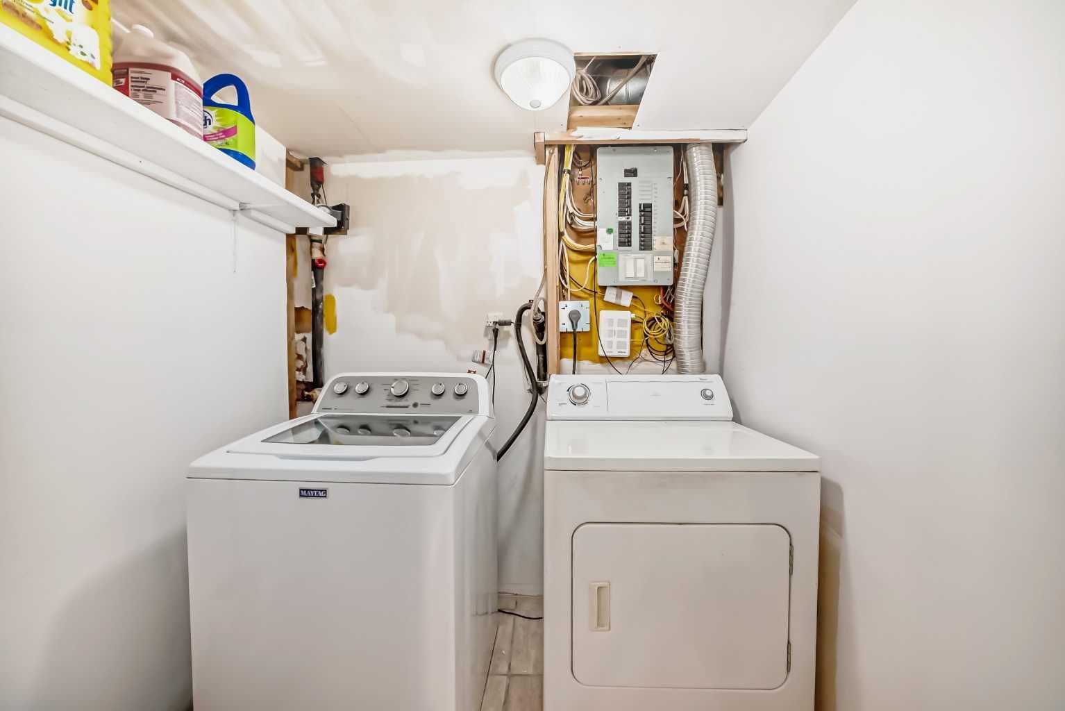 83 Whitworth Way NE