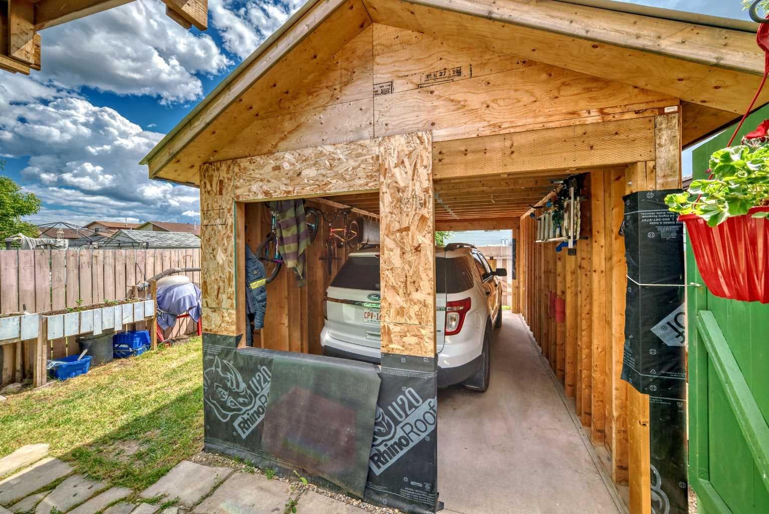 83 Whitworth Way NE