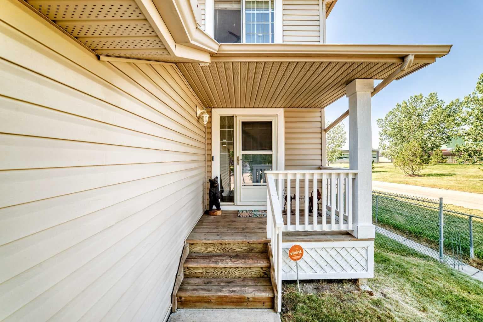 124 WEST LAKEVIEW Drive 