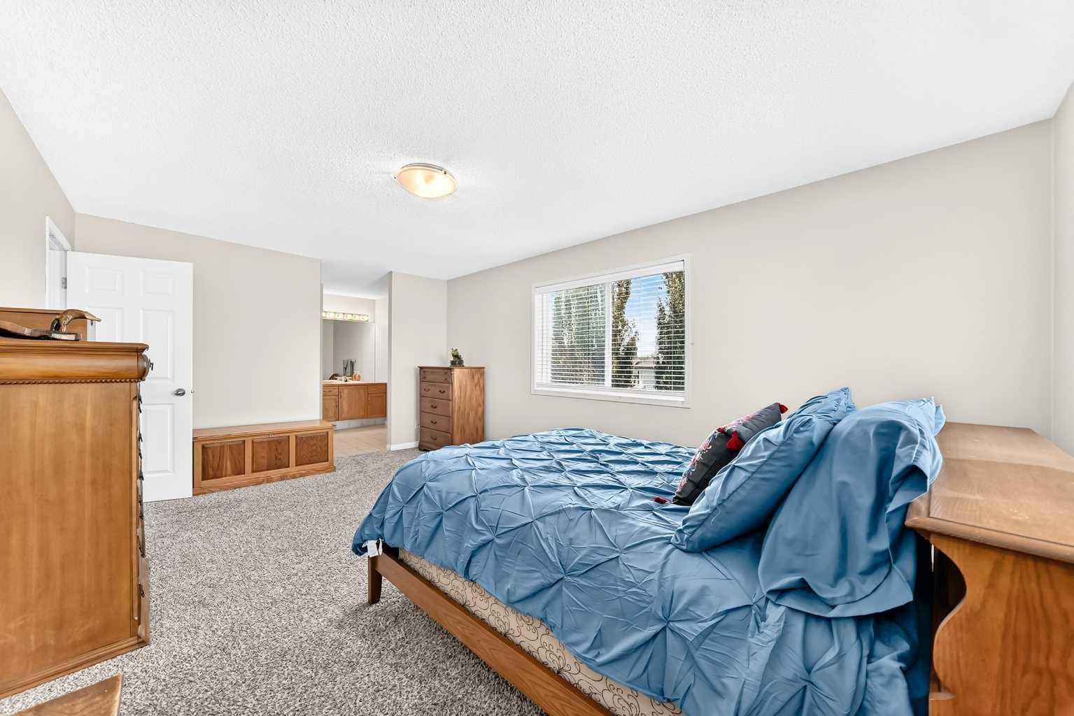 124 WEST LAKEVIEW Drive 