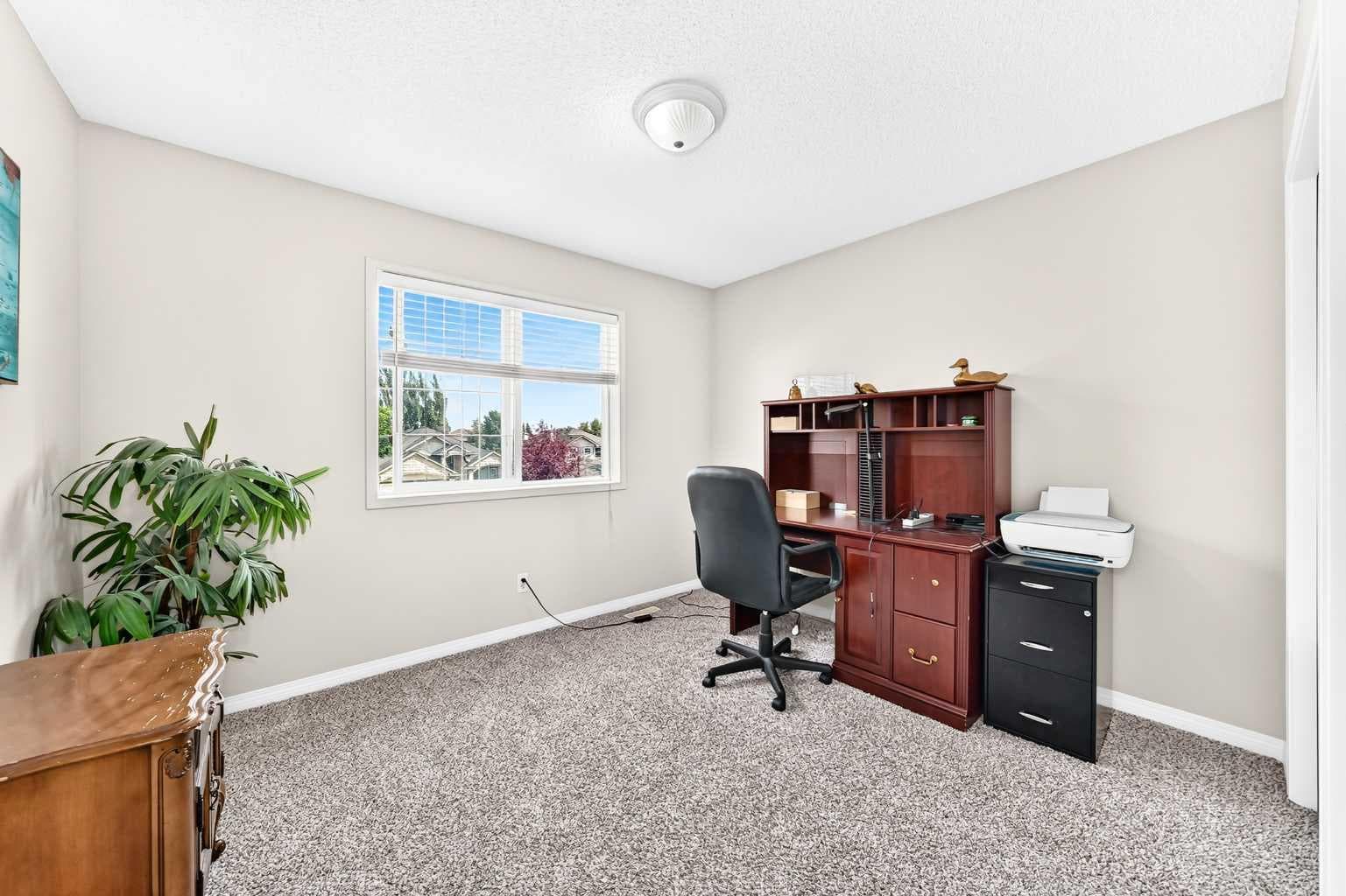 124 WEST LAKEVIEW Drive 