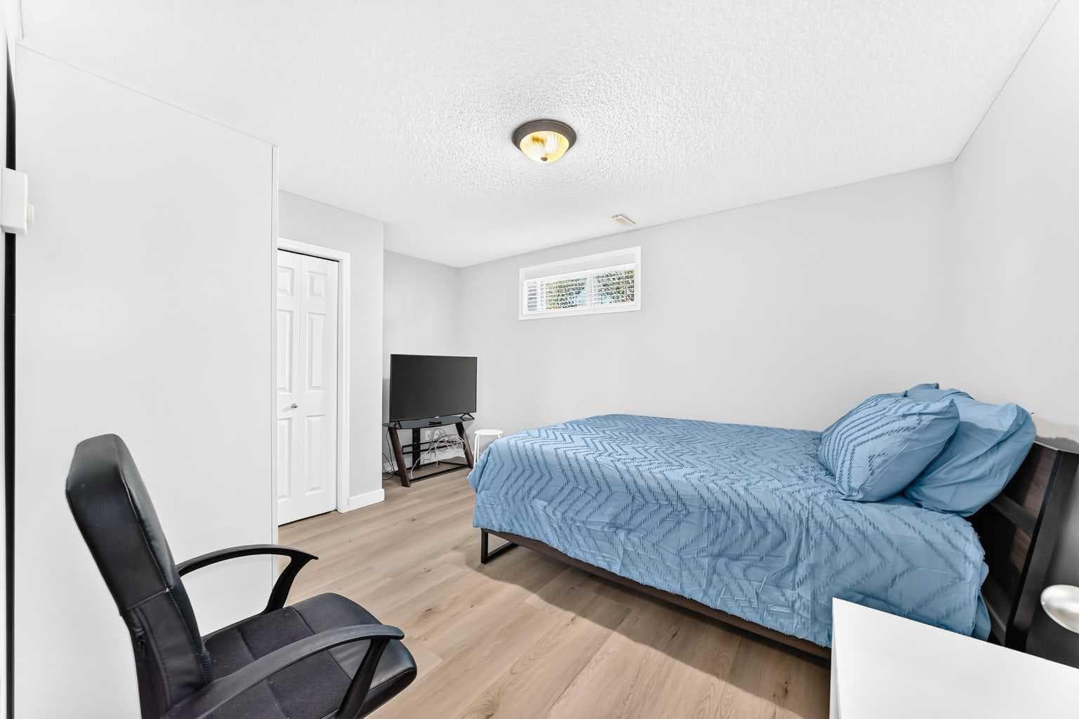 124 WEST LAKEVIEW Drive 