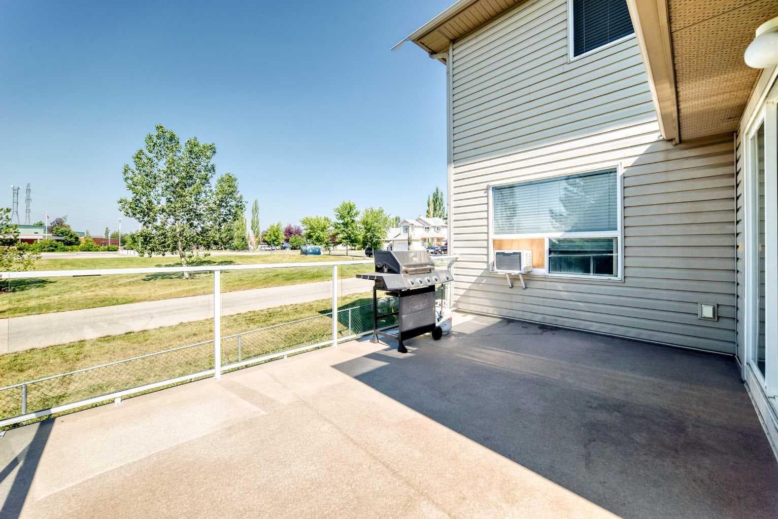 124 WEST LAKEVIEW Drive 
