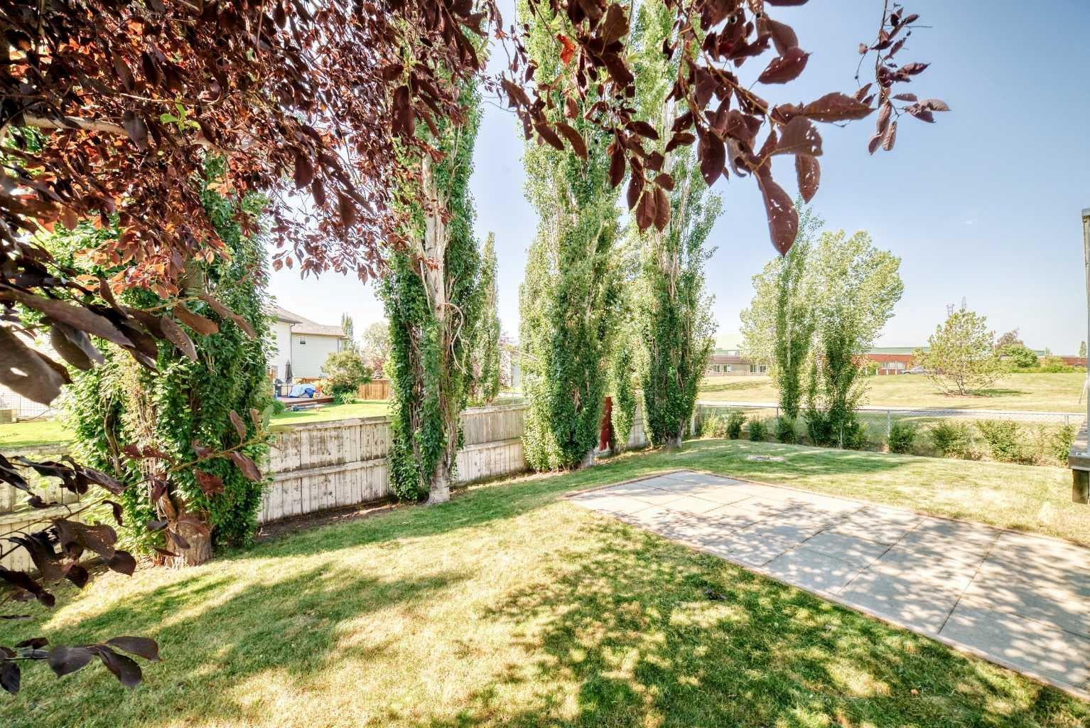 124 WEST LAKEVIEW Drive 