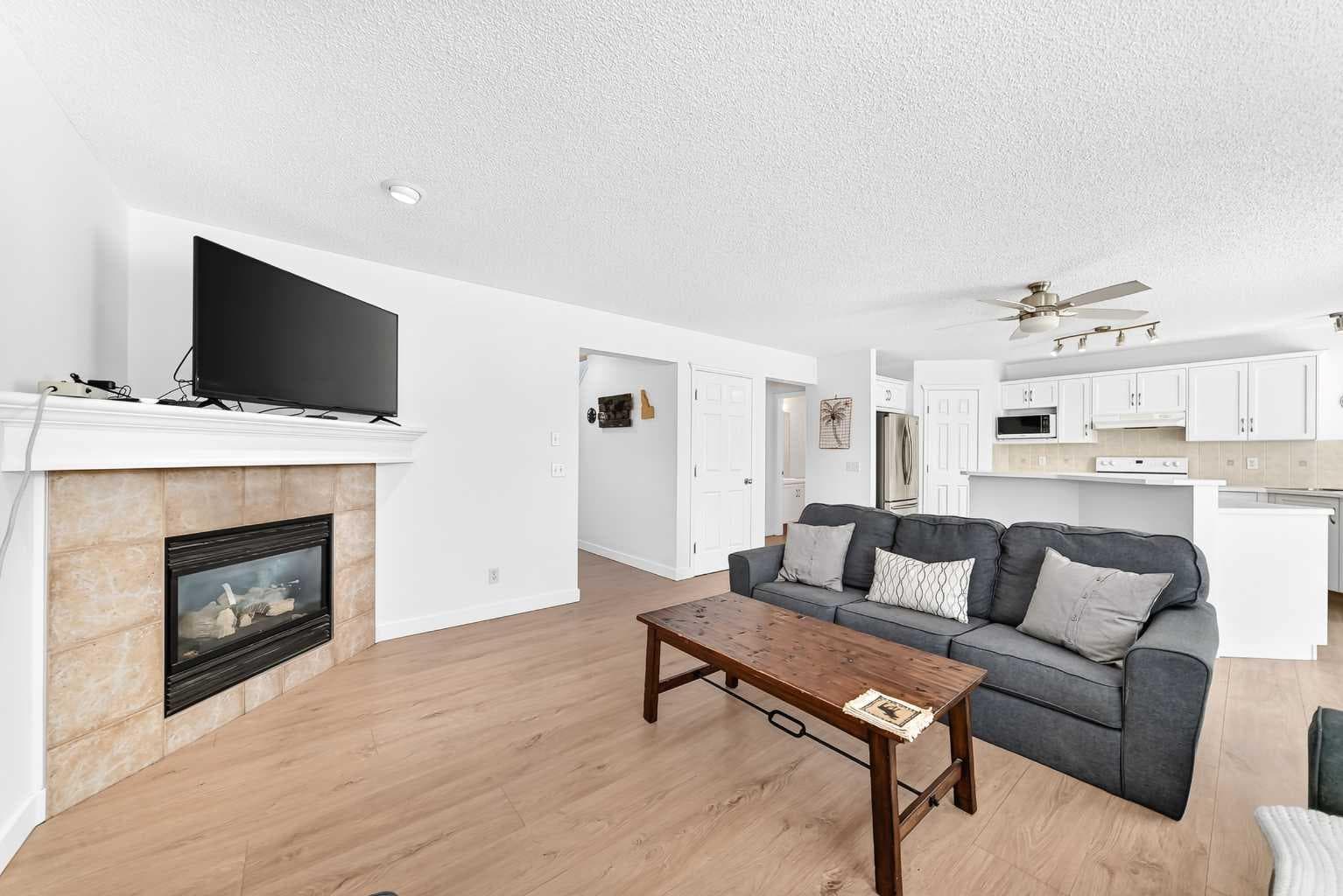 124 WEST LAKEVIEW Drive 