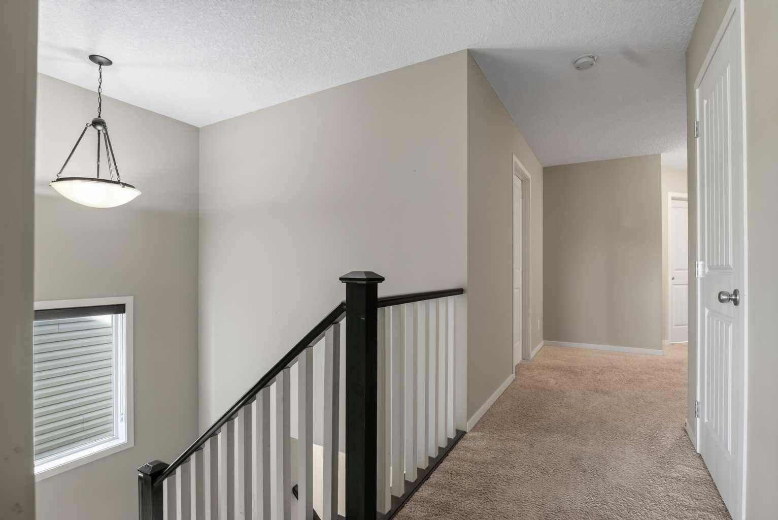76 AUBURN GLEN Heights SE