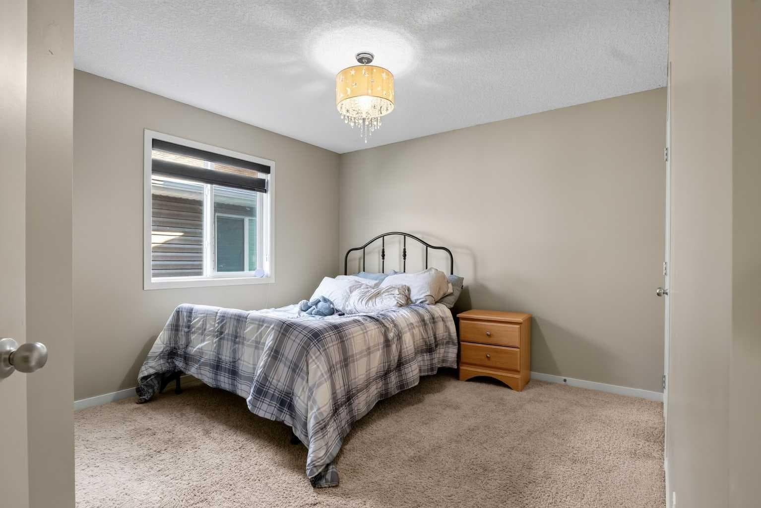 76 AUBURN GLEN Heights SE