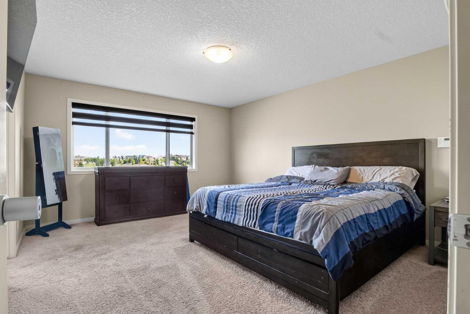 76 AUBURN GLEN Heights SE