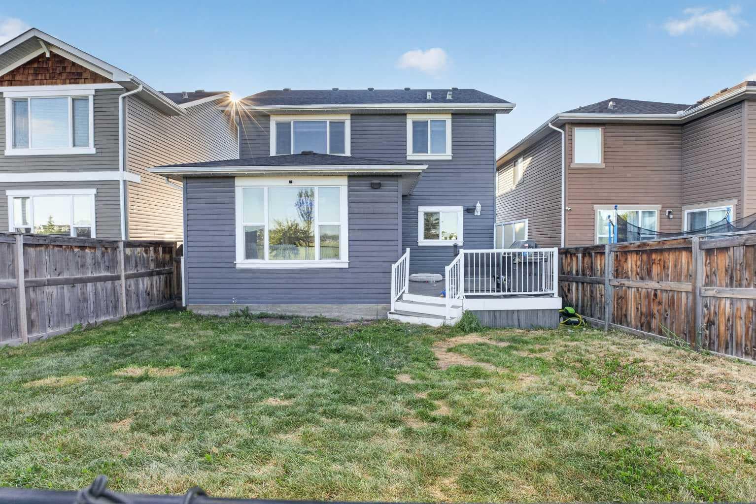 76 AUBURN GLEN Heights SE