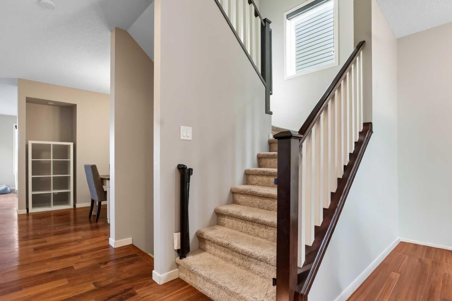 76 AUBURN GLEN Heights SE