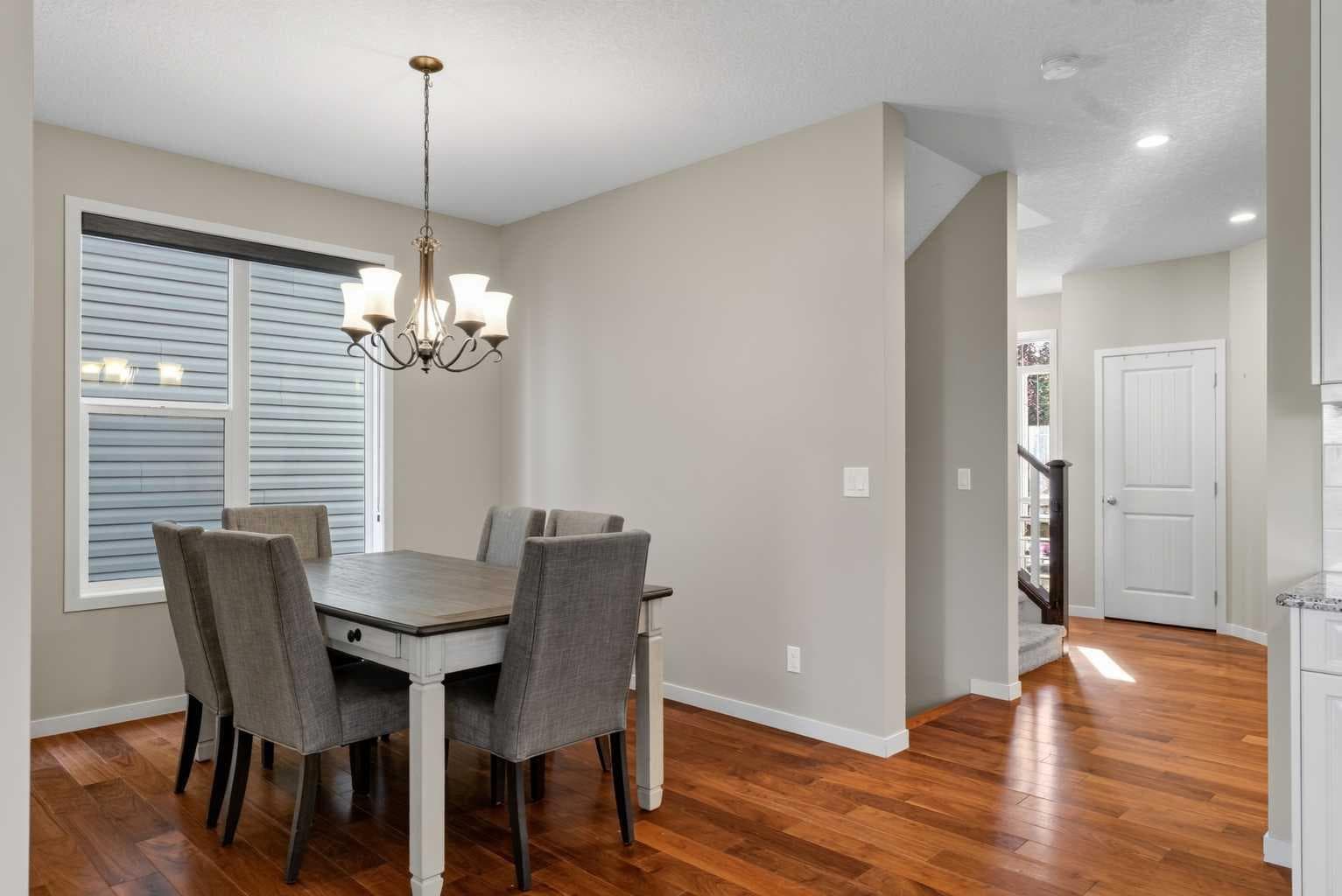 76 AUBURN GLEN Heights SE