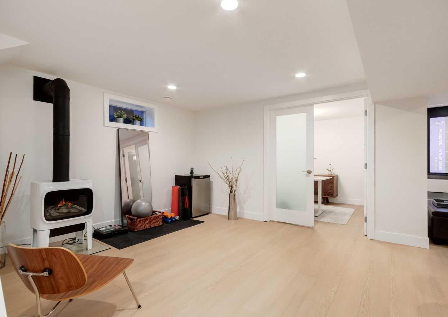 20 Gainsborough Drive SW