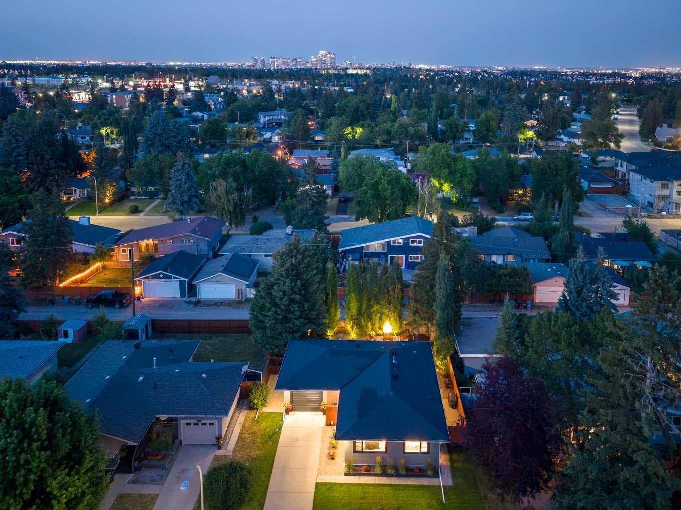 20 Gainsborough Drive SW
