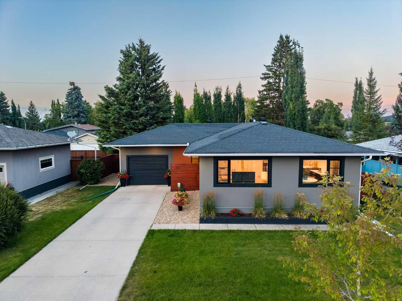 20 Gainsborough Drive SW