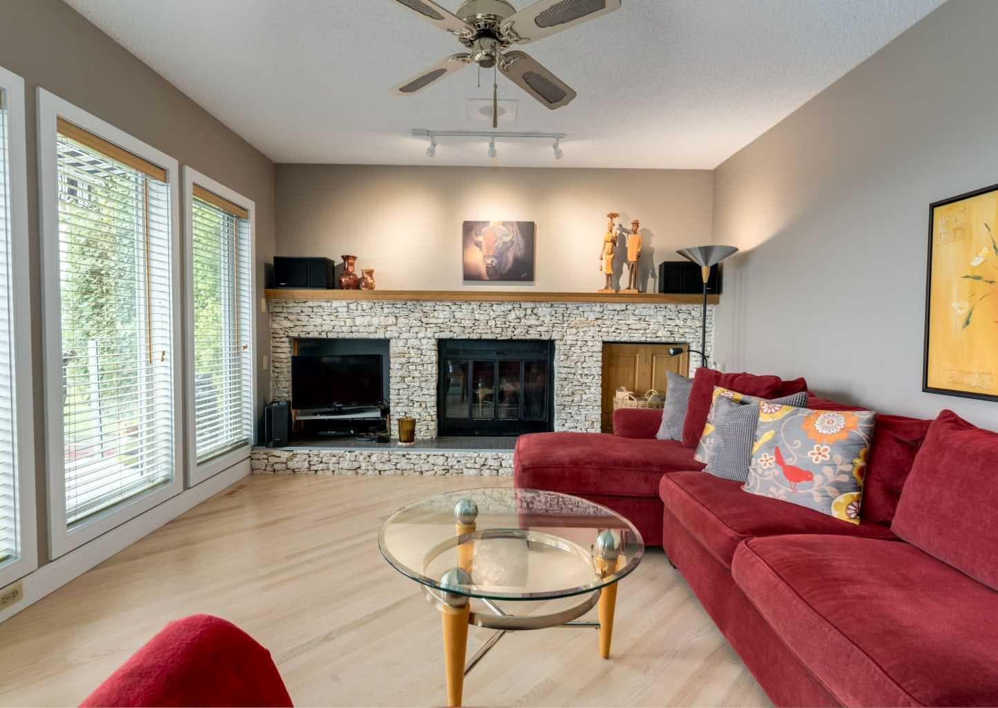 111 Hawksbrow Drive NW