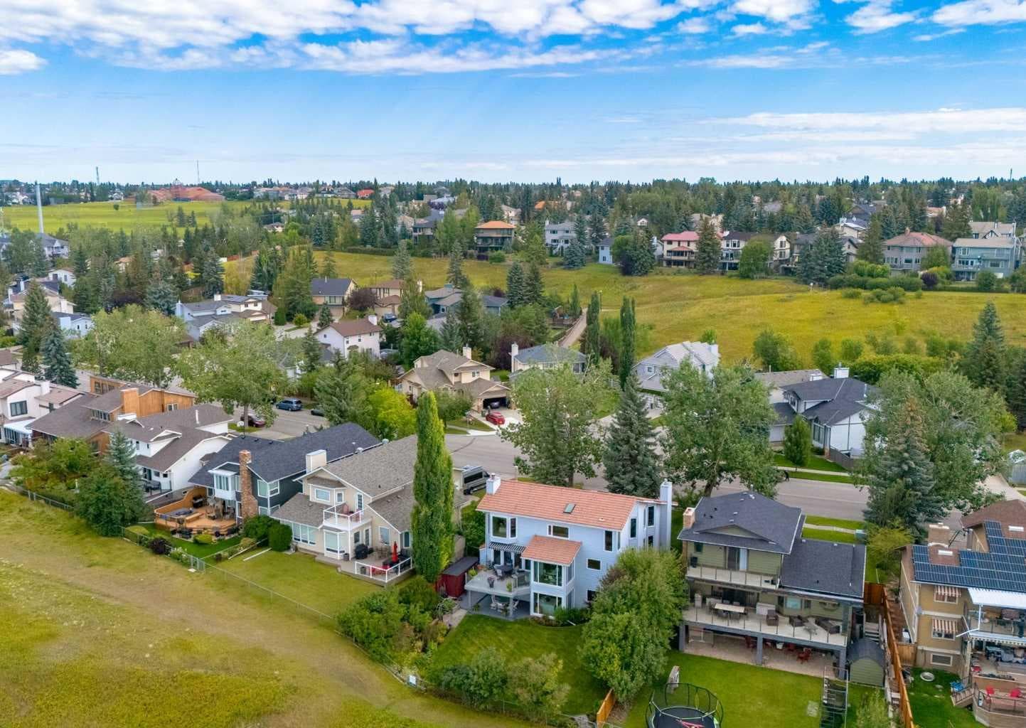 111 Hawksbrow Drive NW