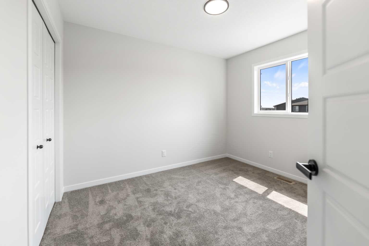 247 Lucas Gate NW