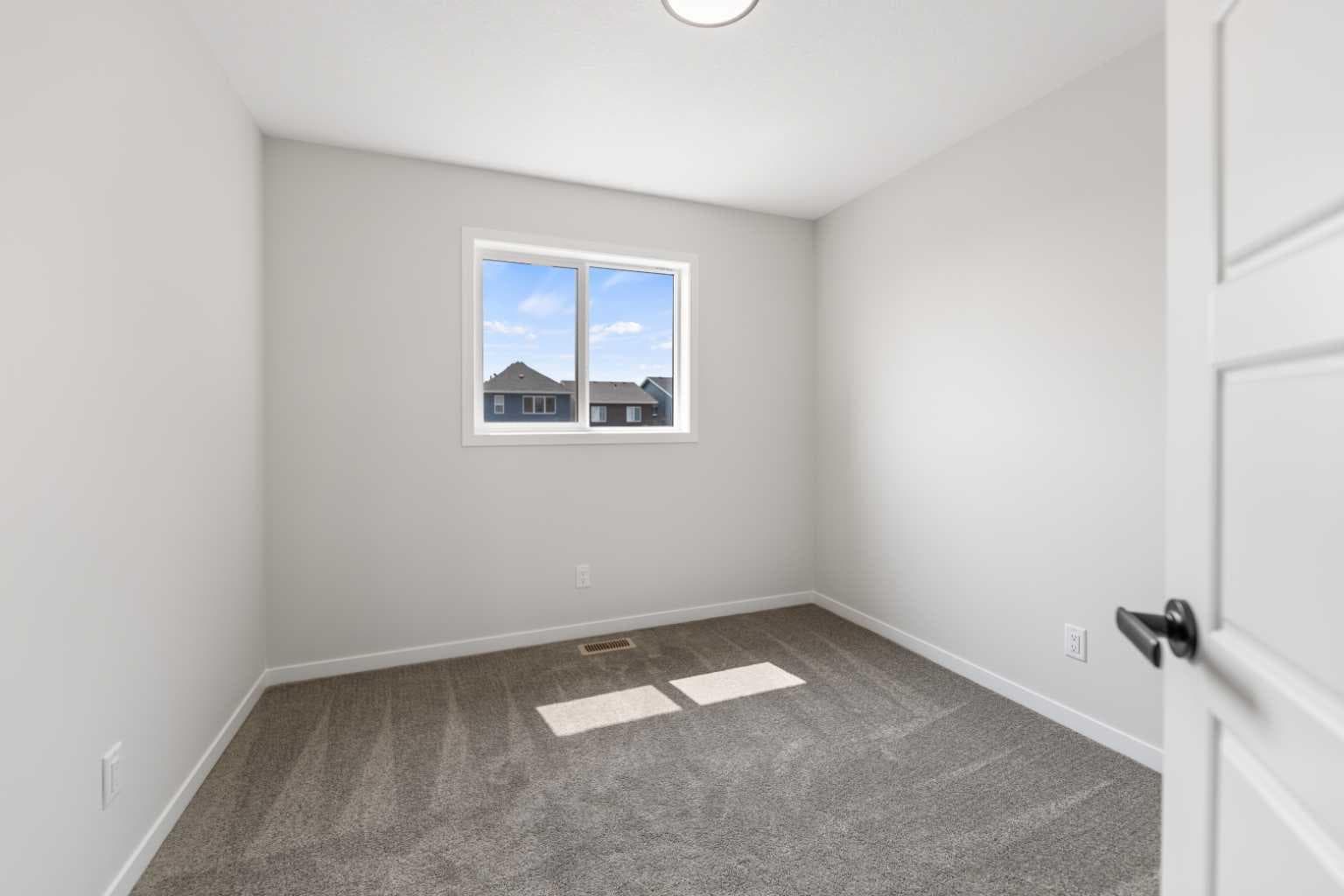 247 Lucas Gate NW
