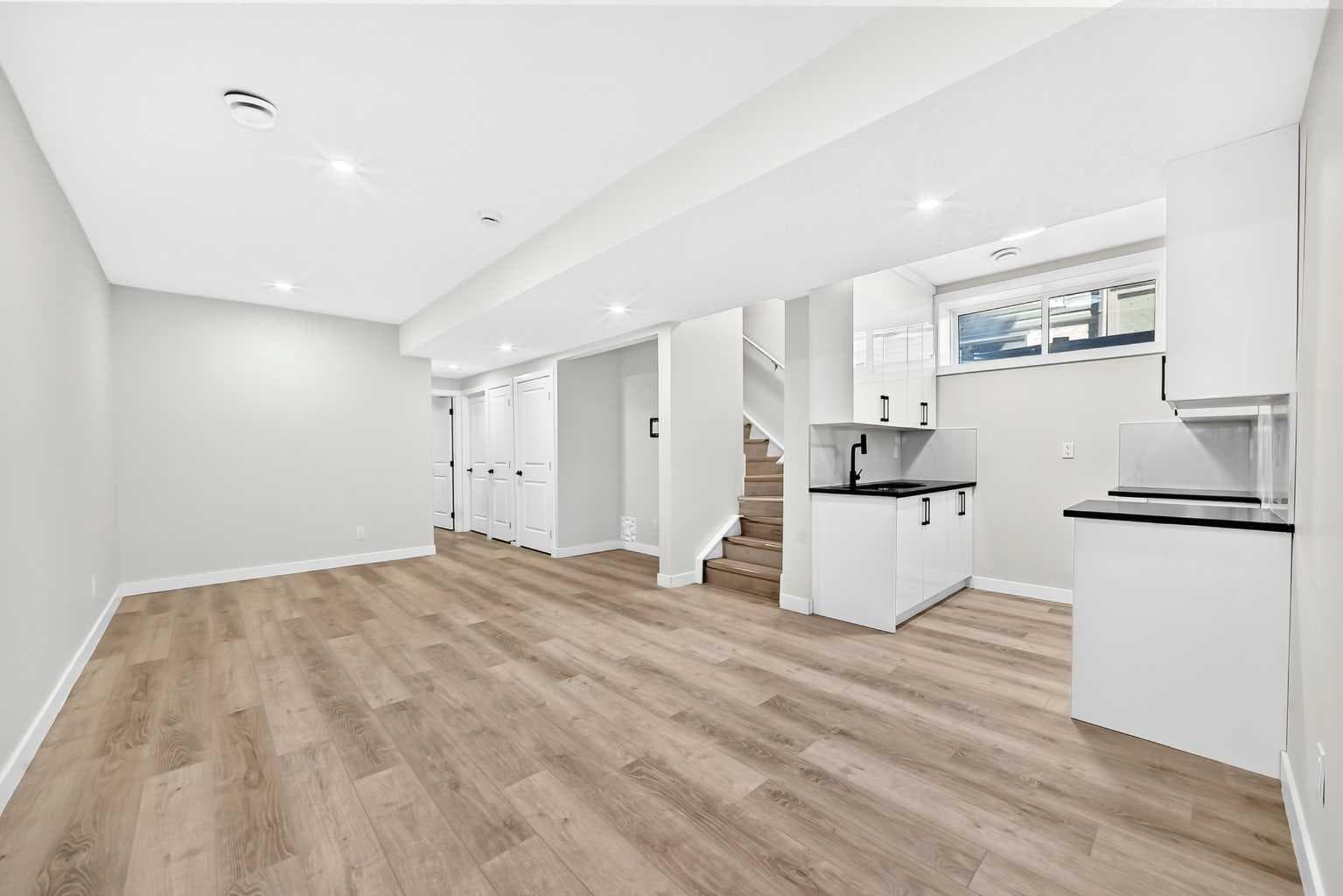 856 Midtown Drive SW
