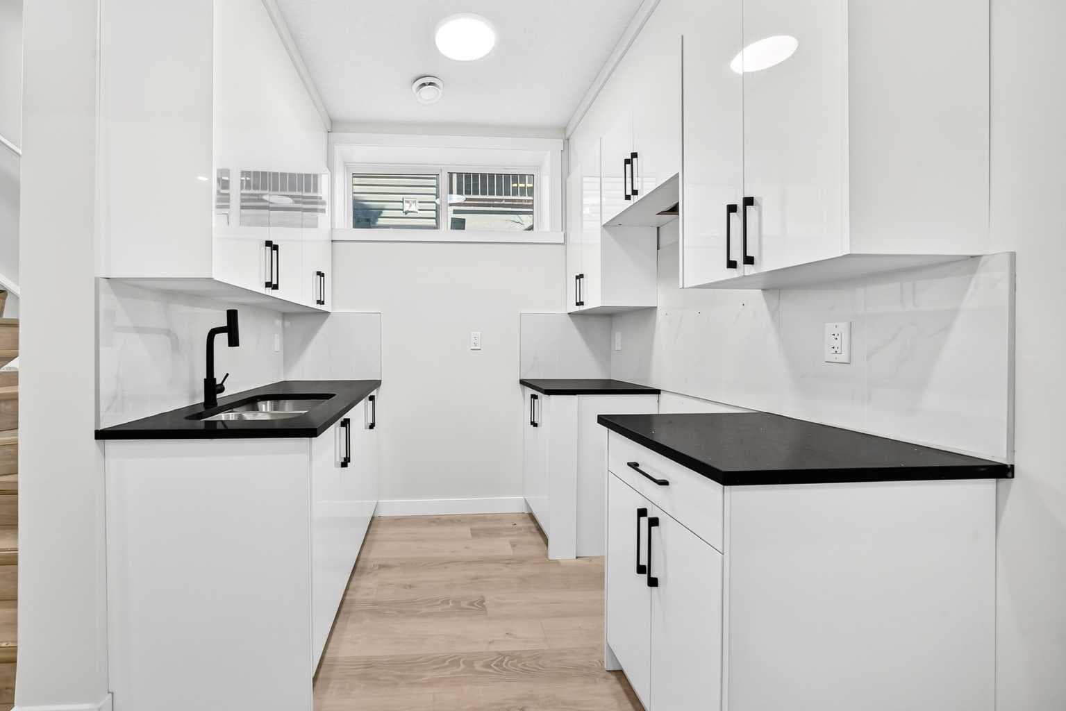856 Midtown Drive SW