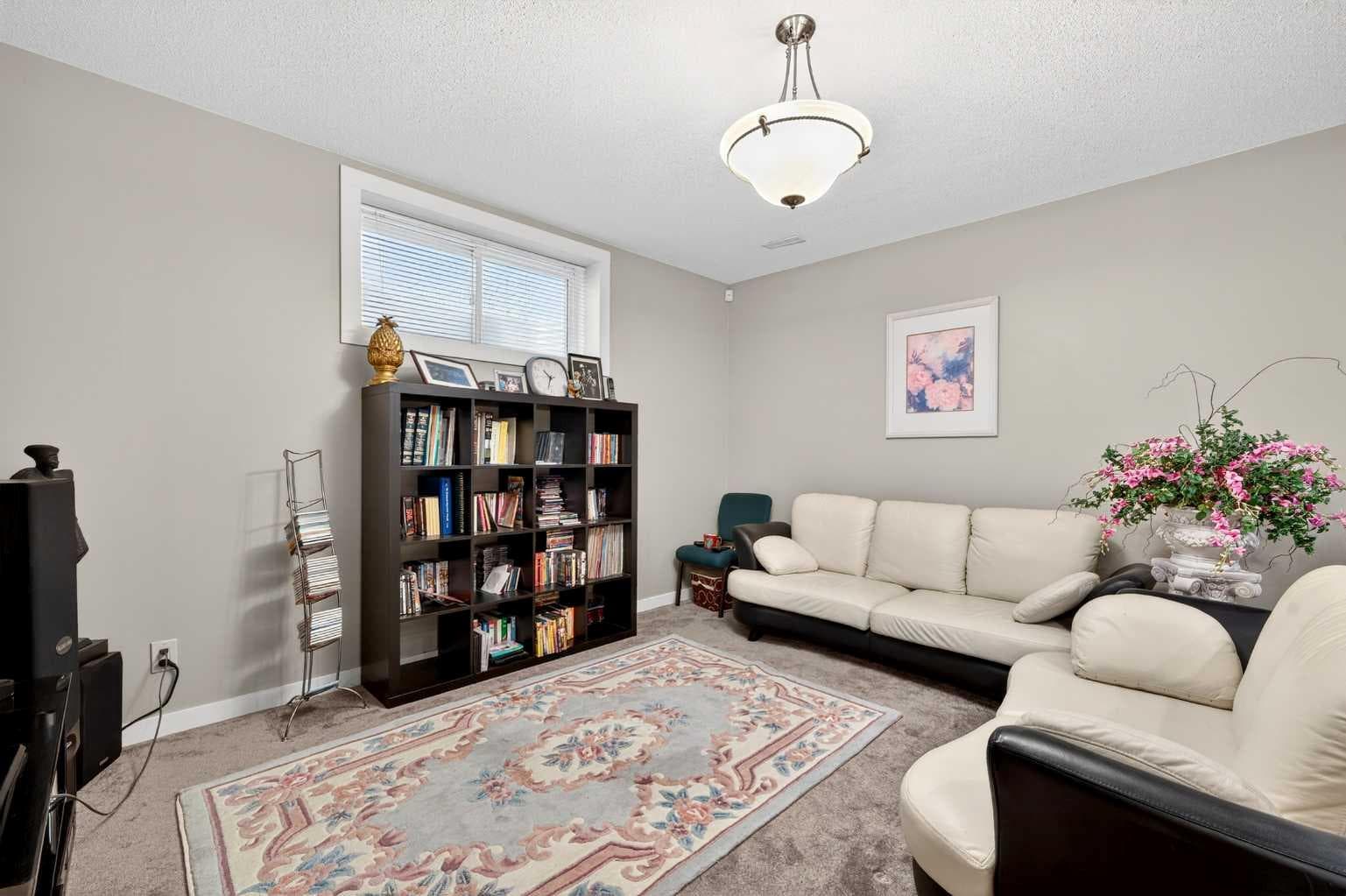 27 Panatella Row NW