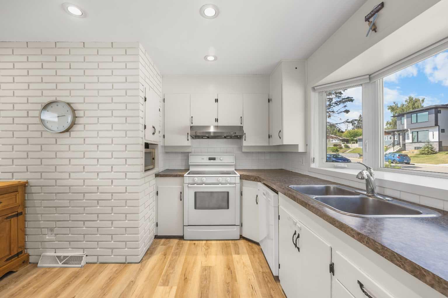 35 Collingwood Place NW