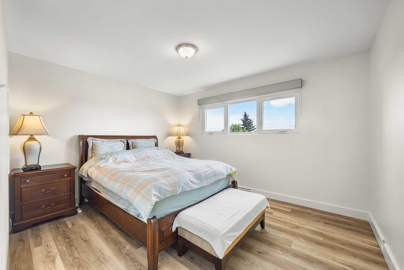 35 Collingwood Place NW