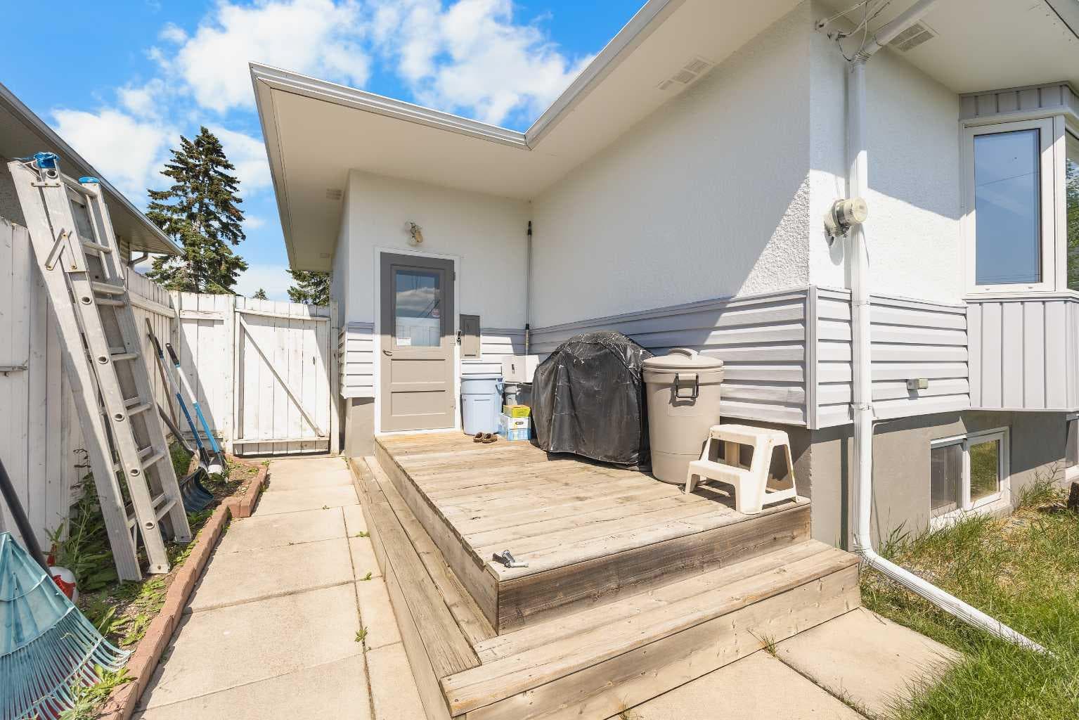 35 Collingwood Place NW