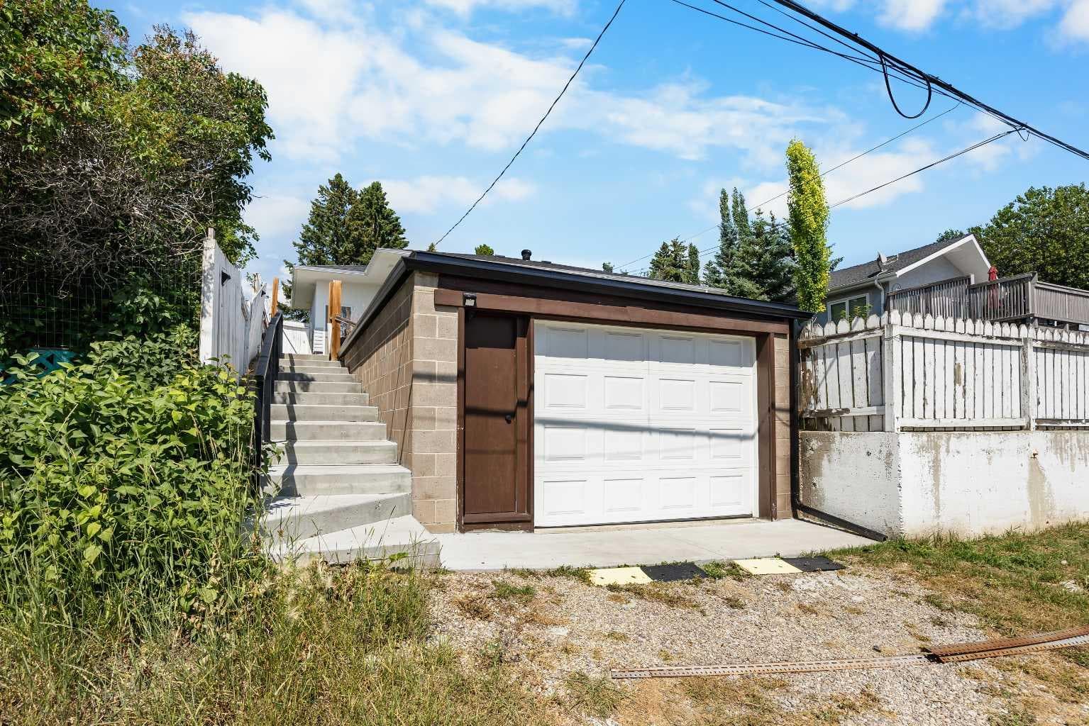 35 Collingwood Place NW