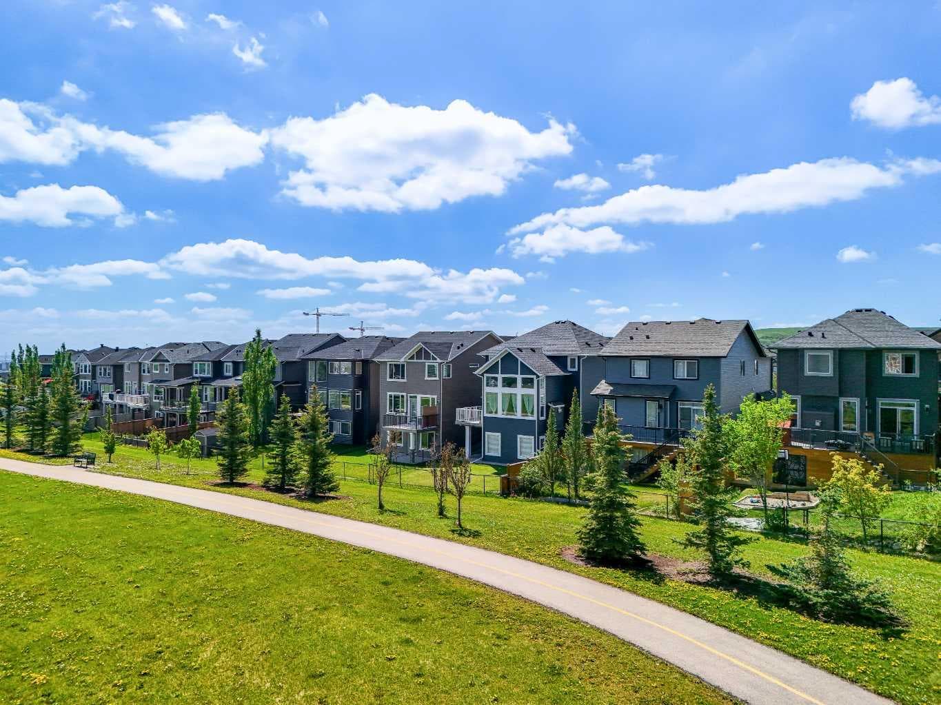 86 Nolanshire Crescent NW
