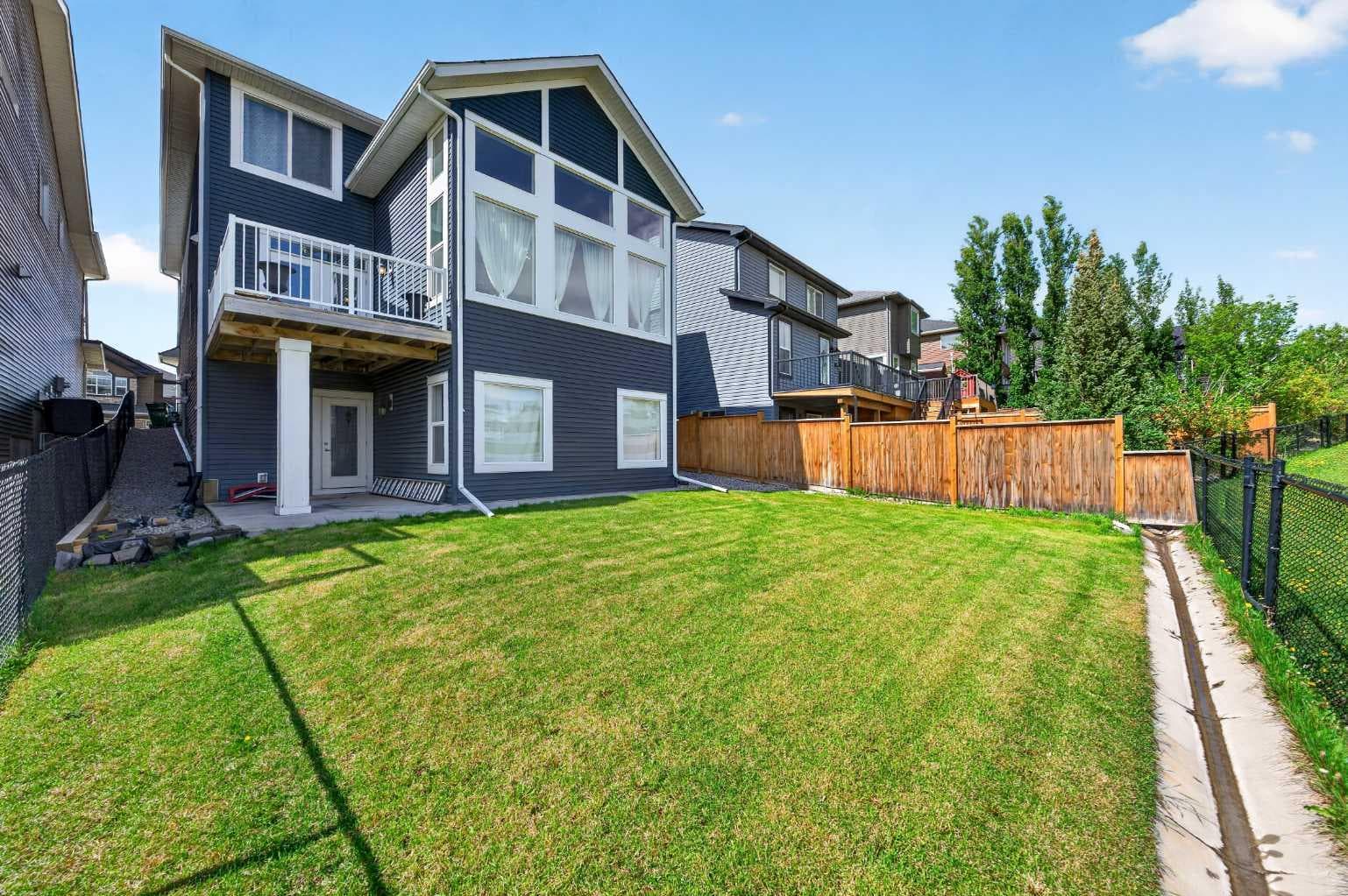 86 Nolanshire Crescent NW