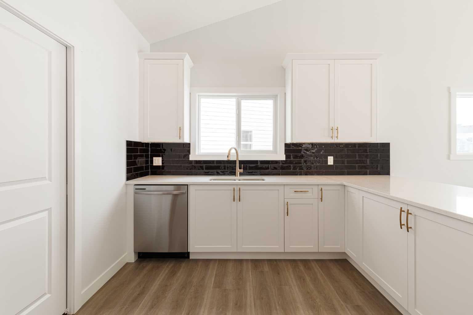 125 Monarch Bend 